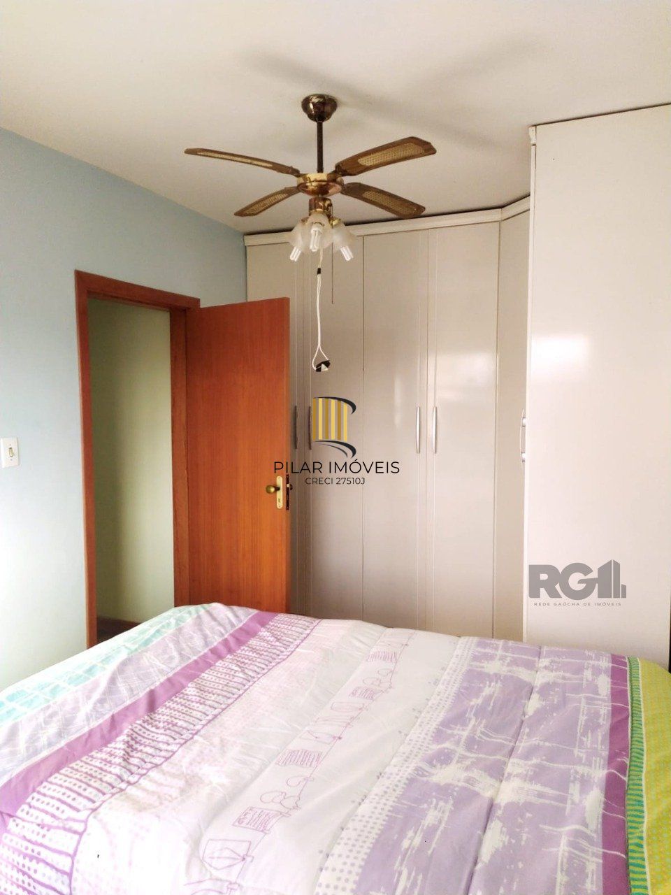 Apartamento de 2 dormitórios com vaga no bairro Petrópolis