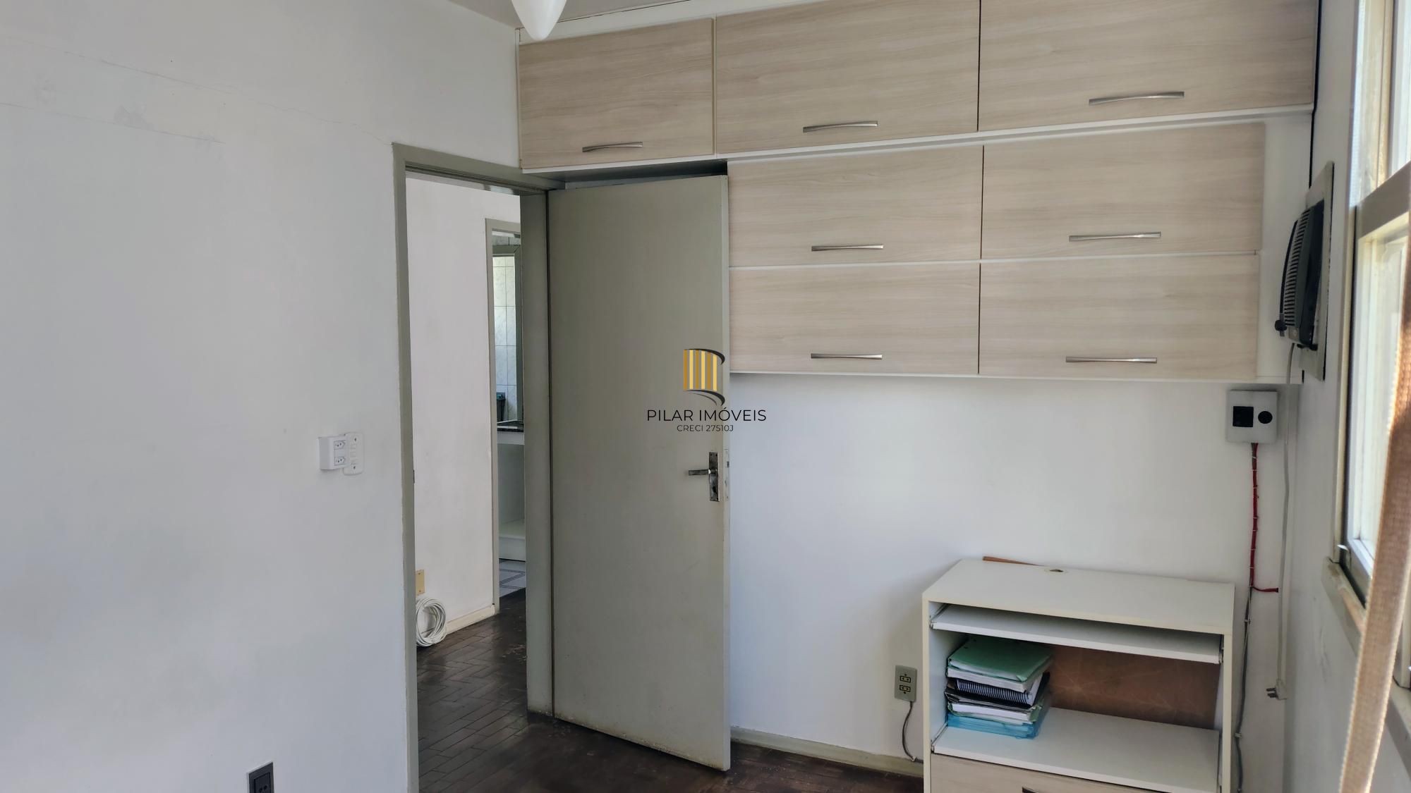 Apartamento 2 dormitórios, vaga rotativa, bairro Camaquã, Porto Alegre/RS