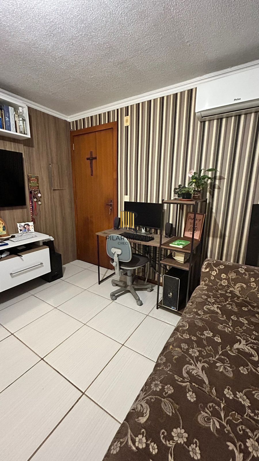 Apartamento Residencial Mobiliado com 2 dormitórios à Venda em Porto Alegre, RS