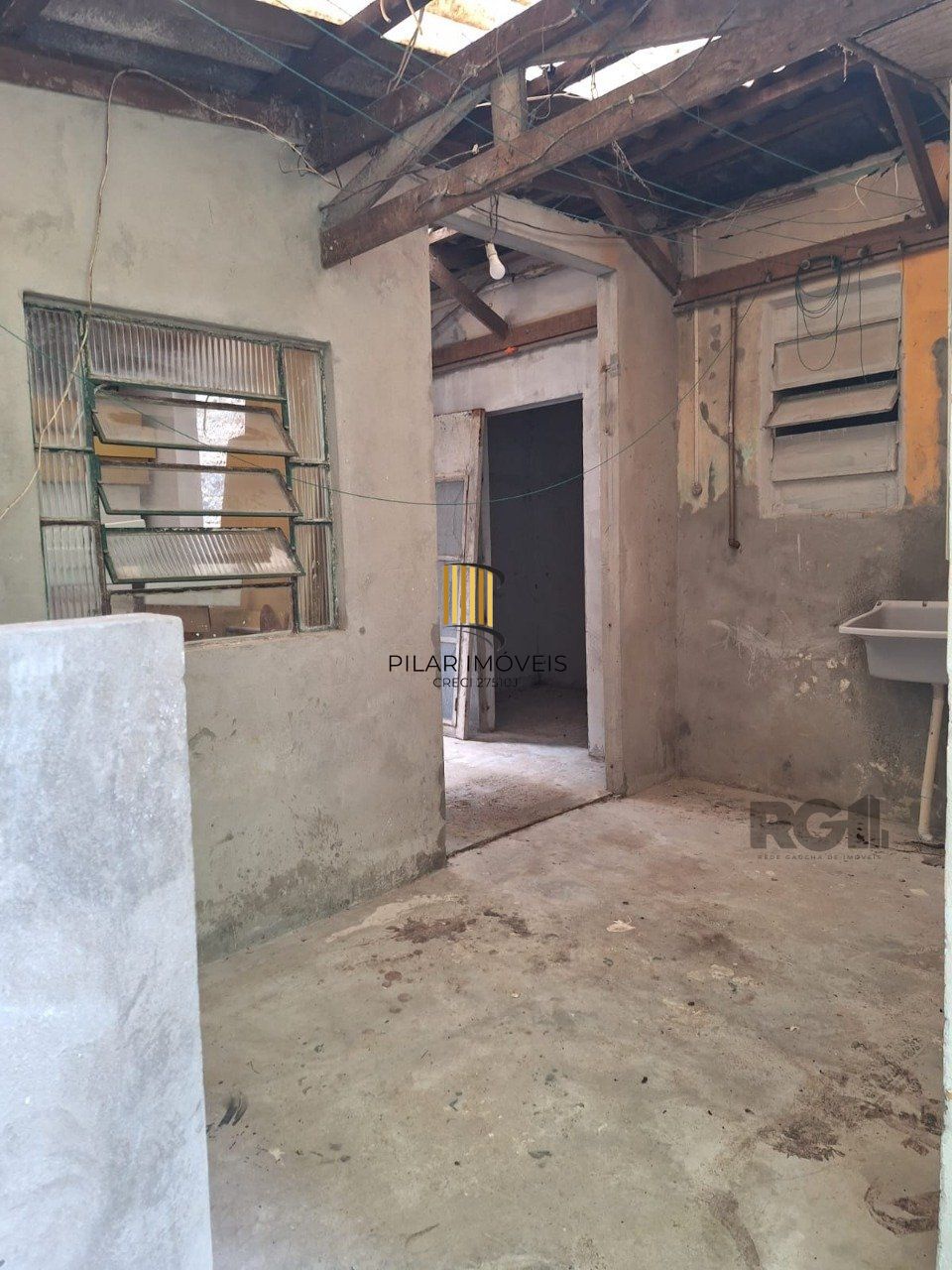 Casa 5 dormitórios no bairro Petrópolis