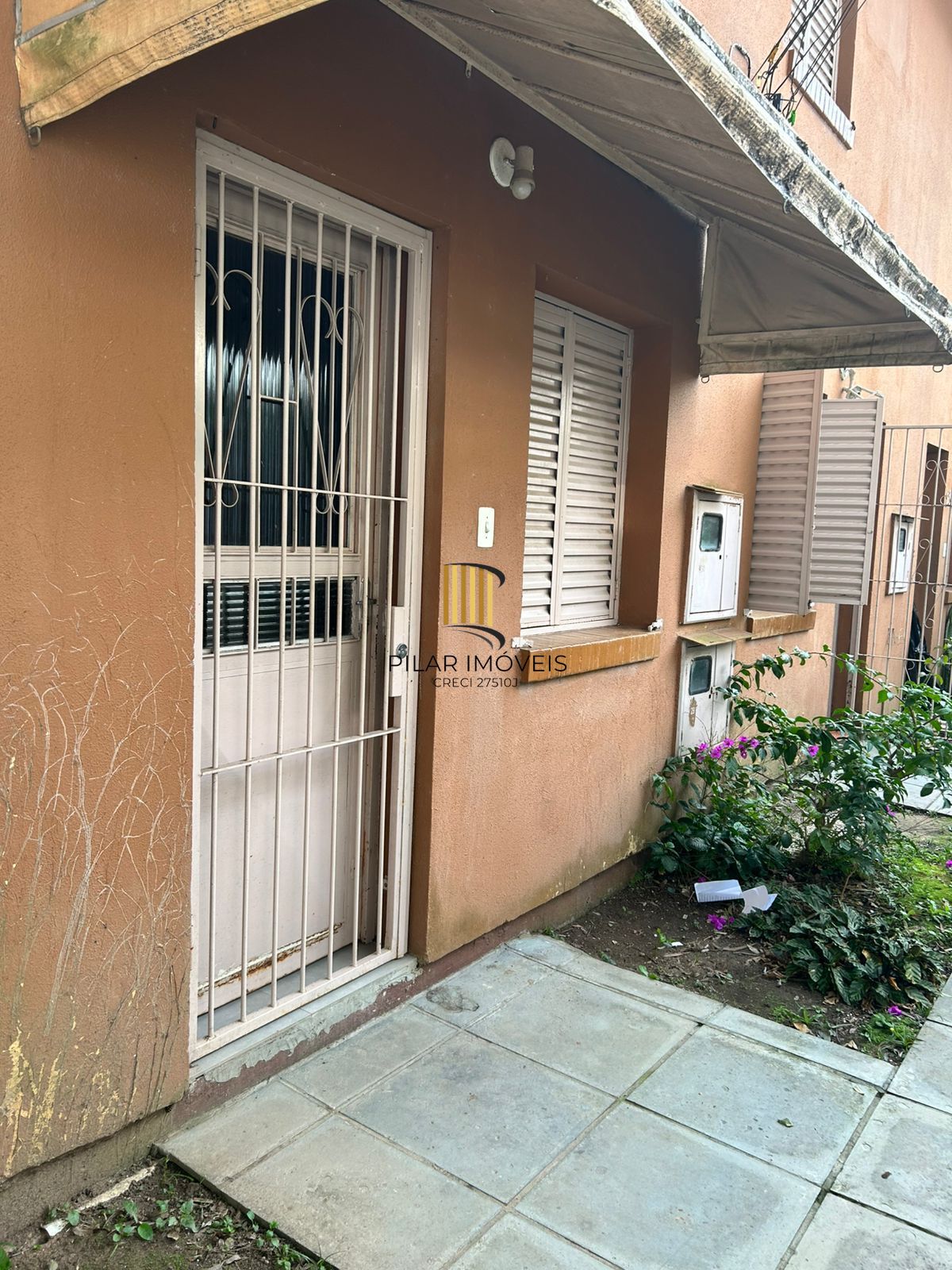 Casa 2 dormitórios no bairro Guarujá