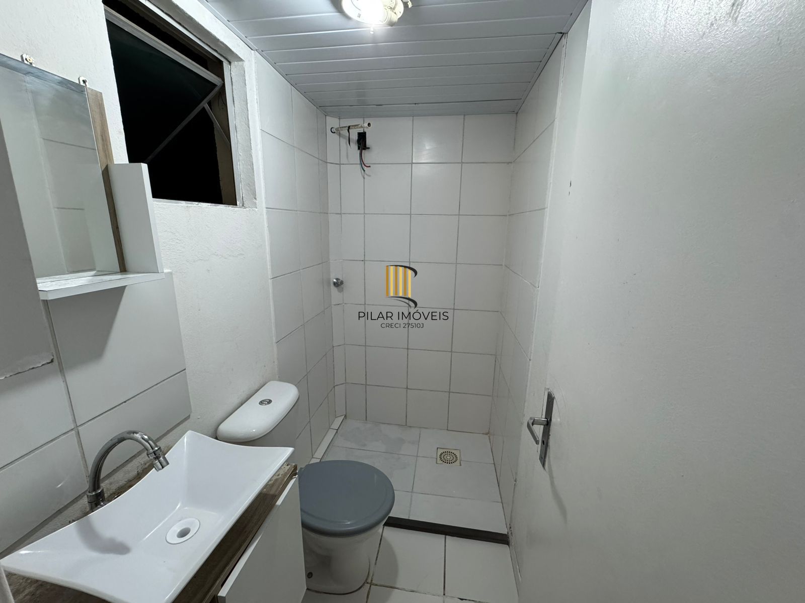 Apartamento com 02 quartos no Bairro Parque Santa Fé