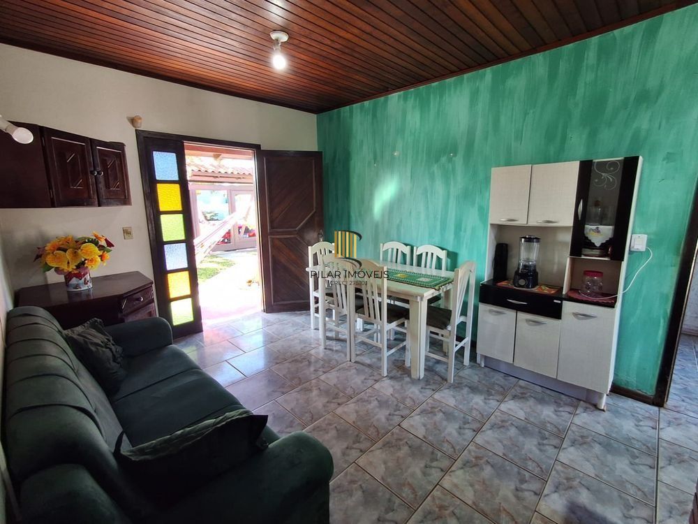 Oportunidade Única em Nova Tramandaí – Casa com 2 Dormitórios + 2 Kitnets nos Fundos!