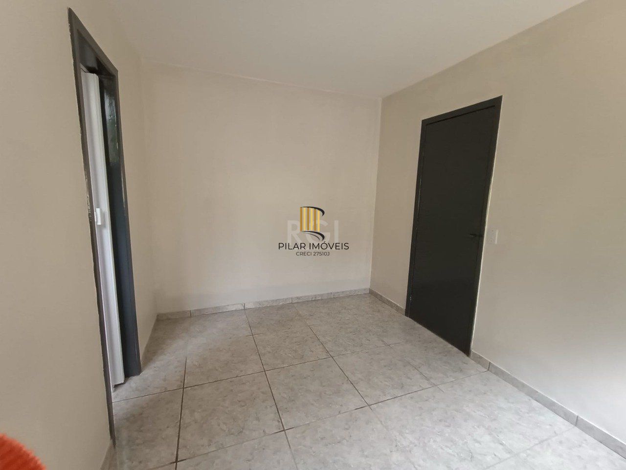 Apartamento para Venda - 33.3m², 1 dormitório, 1 vaga - Santo Antonio, Porto Alegre