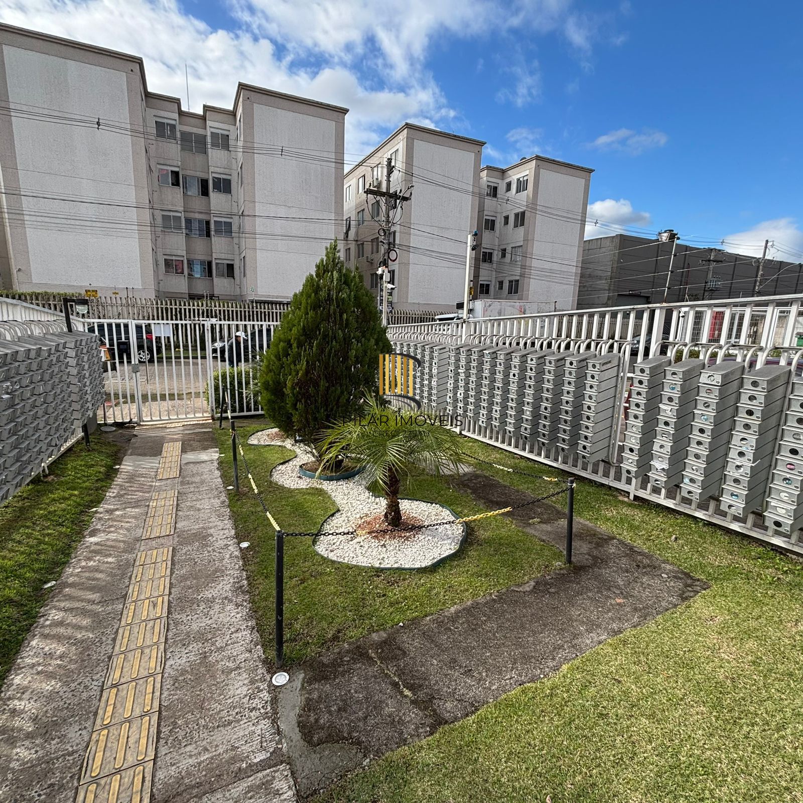 Apartamento com 02 quartos e 01 vaga fixa no Bairro Hípica