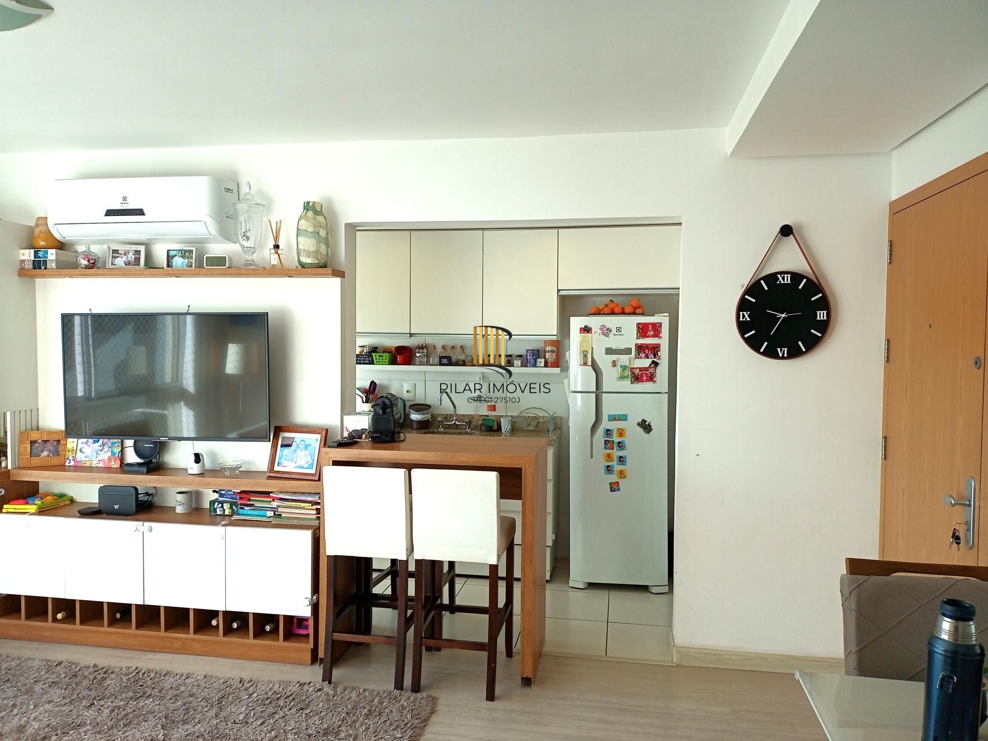 Apartamento 2 Dormitórios (1 Suíte), 64m², Churrasqueira, Vaga Coberta
