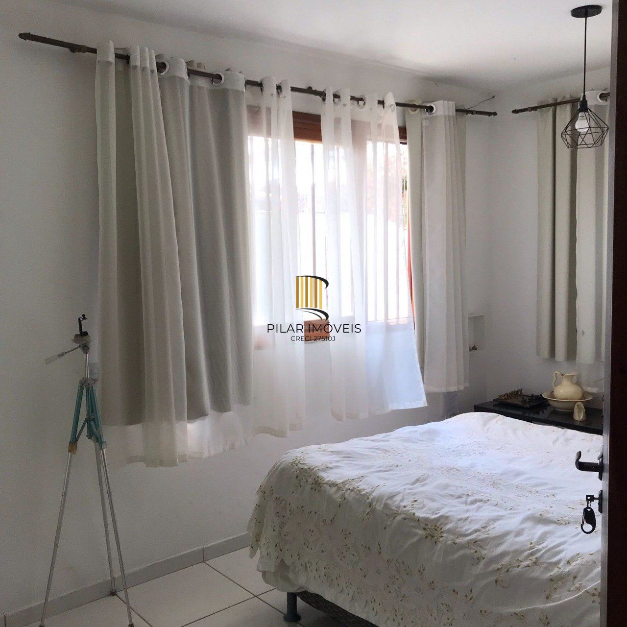 Casa para Venda - 279m², 6 dormitórios, sendo 2 suites, 3 vagas - Cavalhada, Porto Alegre