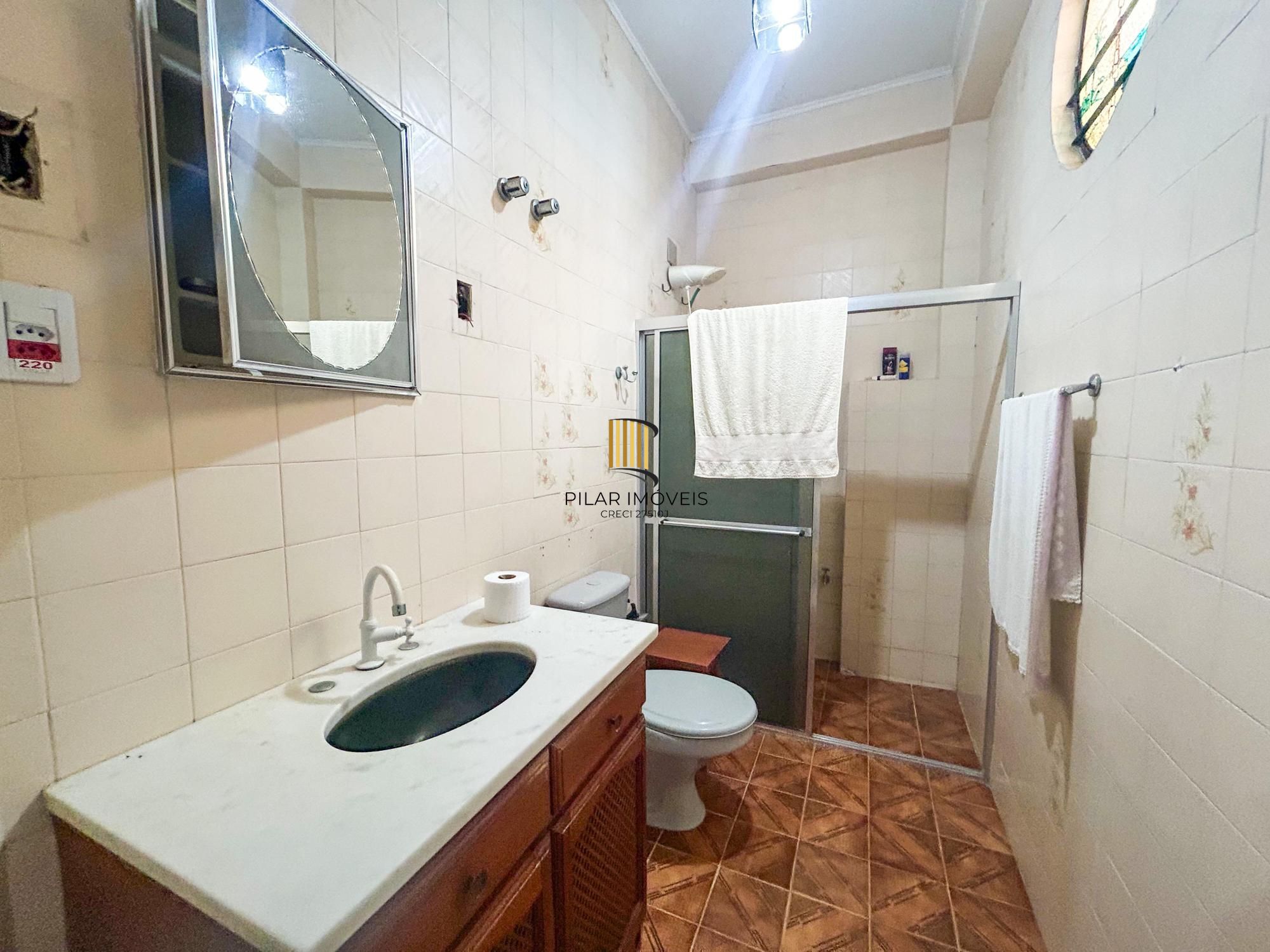 Casa Residencial com 3 Quartos, sendo 1 suíte e 3 Banheiros, no Bairro Santa Teresa em Porto Alegre, RS