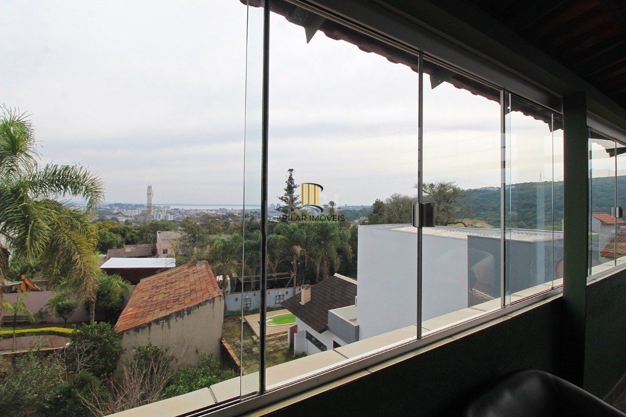 Casa para Venda - 339m², 3 dormitórios, 2 vagas - Vila Nova, Porto Alegre