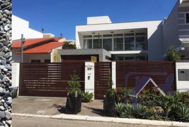 Casa para Venda - 260m², 3 dormitórios, sendo 2 suites, 4 vagas - Hípica