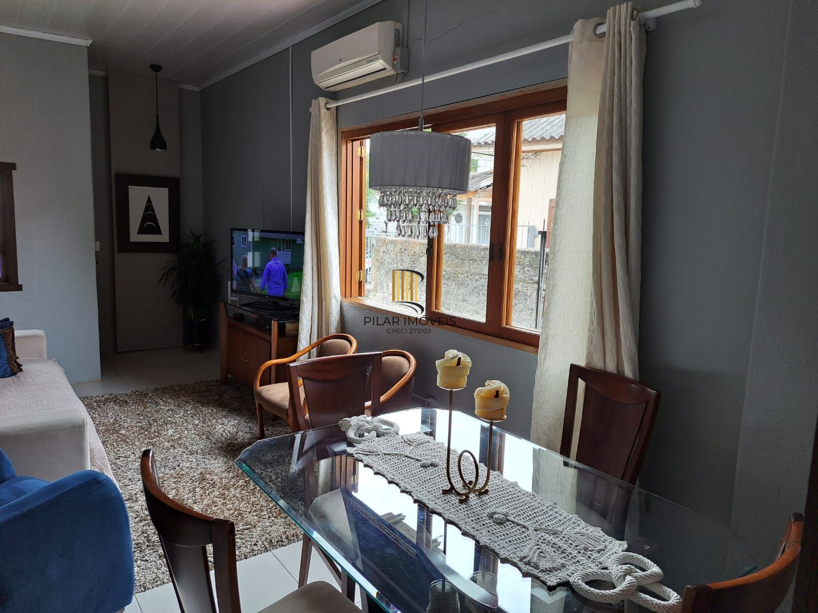 Casa com 02 quartos (01 suíte), 03 vagas no Bairro Sarandi em Porto Alegre