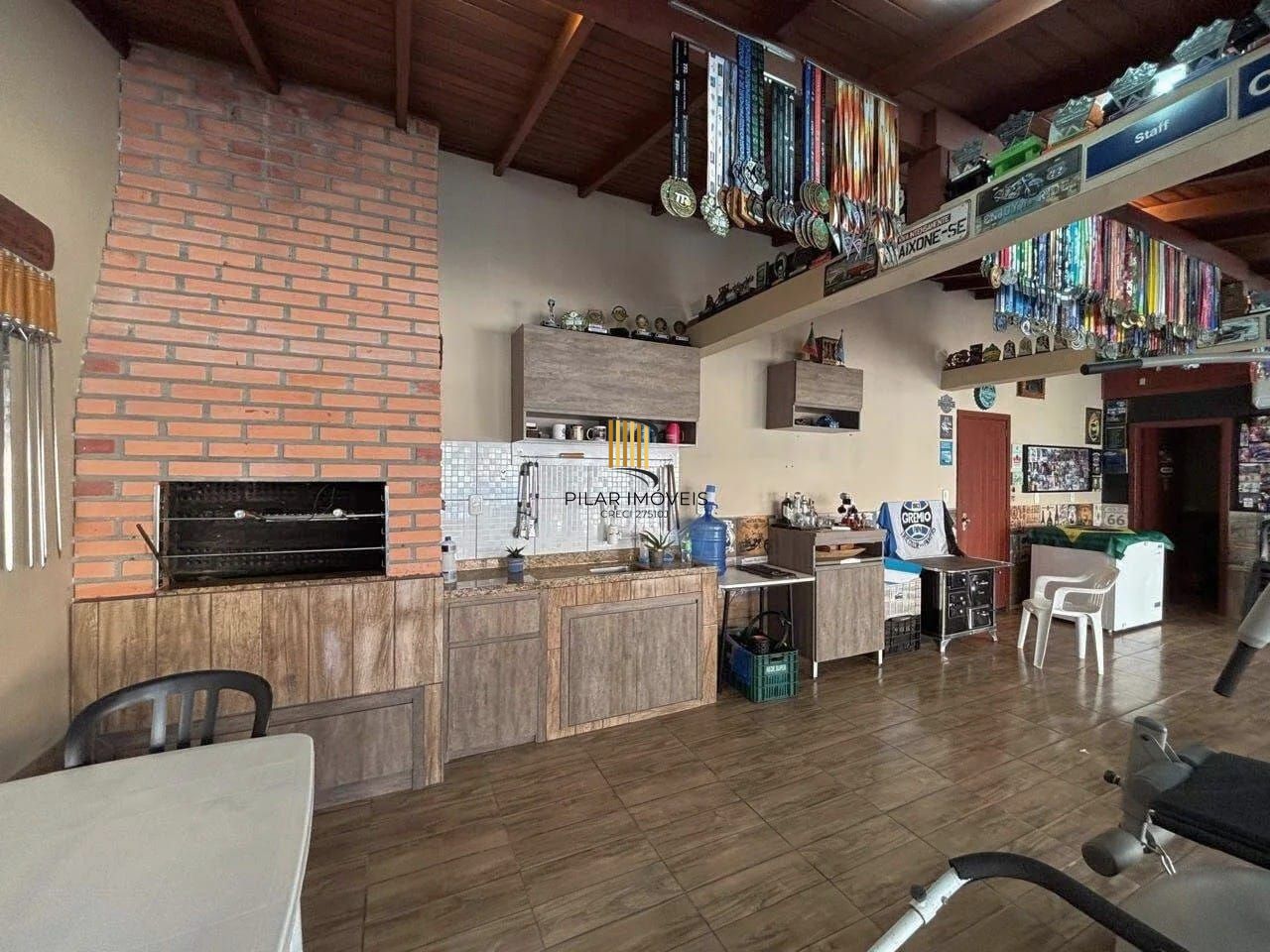 Casa de Condomínio 4 dormitórios no bairro São Lucas