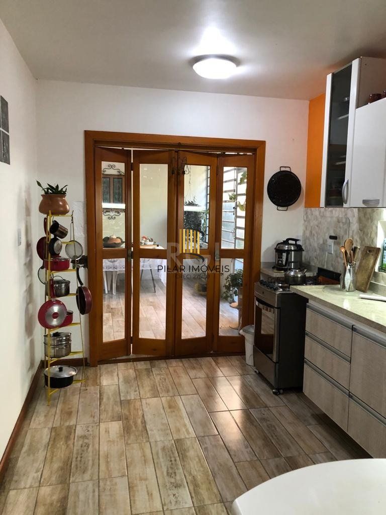 Casa para Venda - 178.5m², 3 dormitórios, sendo 2 suites, 2 vagas - Tristeza