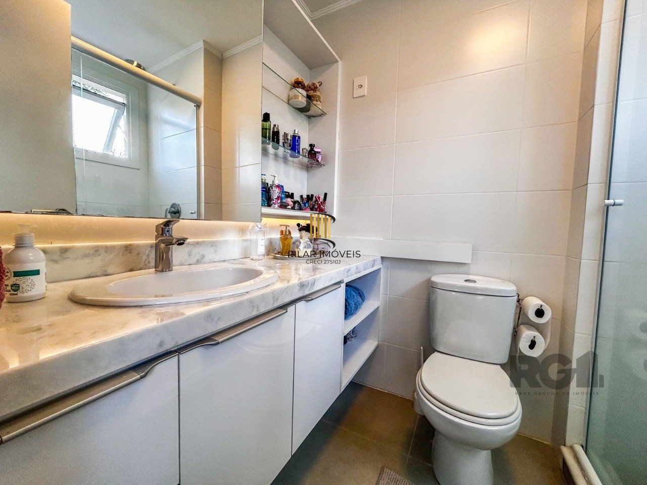 Casa Condominio para Venda - 196.38m², 4 dormitórios, sendo 2 suites, 2 vagas - Vila Nova