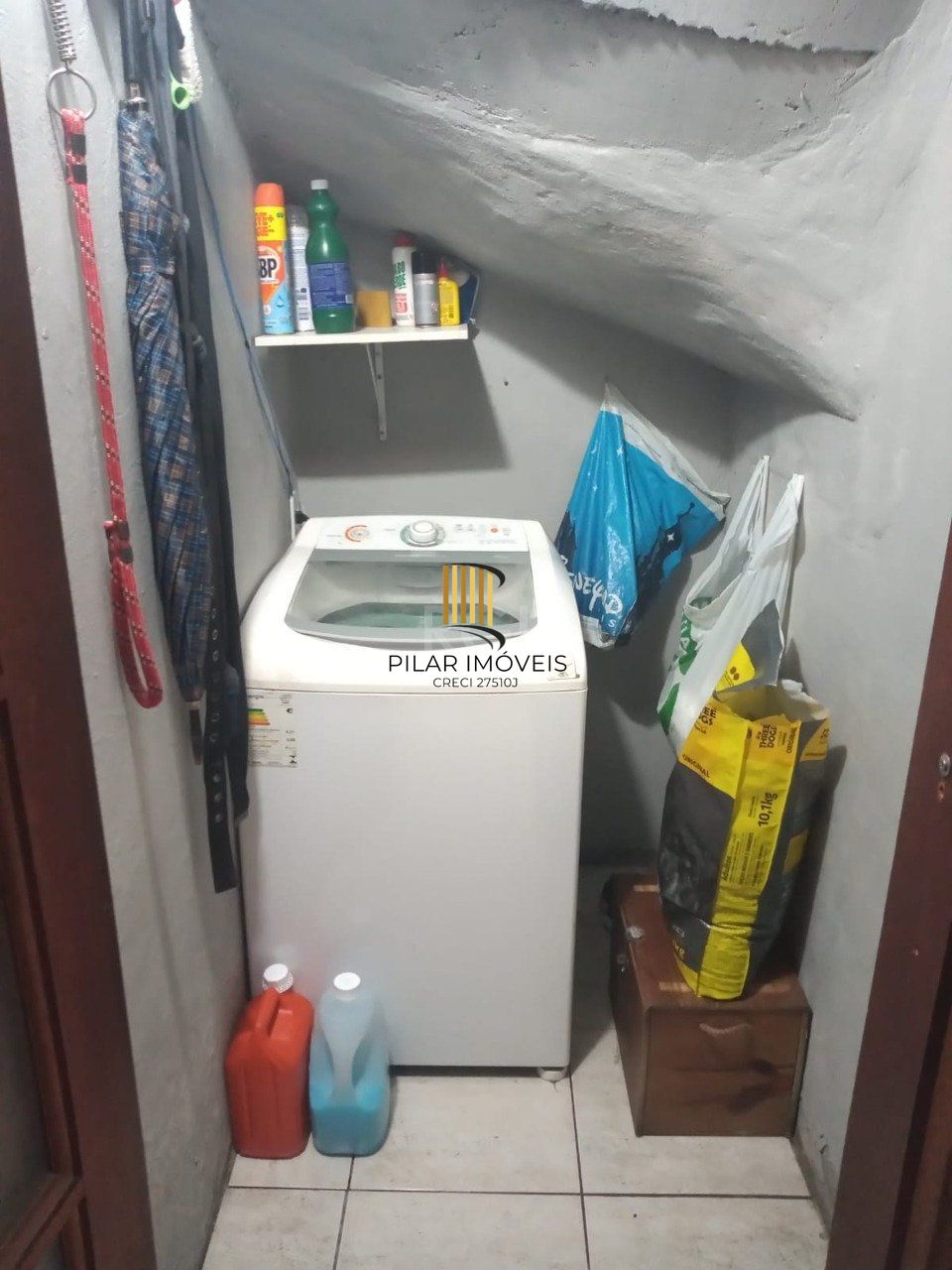 Casa com 5 quartos, 1 suíte, 4 vagas de garagem, no bairro Aberta dos Morras, Porto Alegre/RS