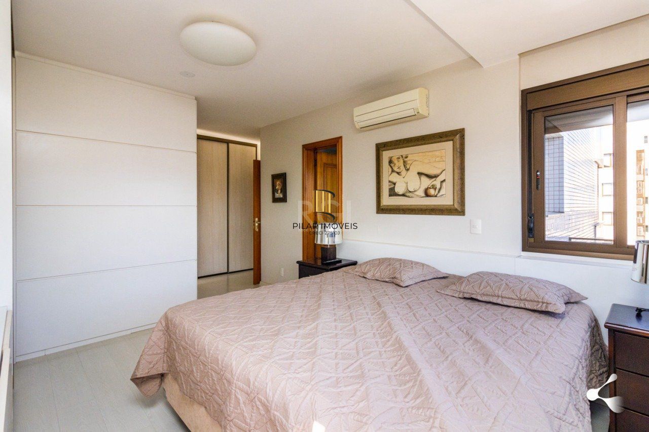 Espetacular Apto. semi mobiliado no bairro Rio Branco, Porto Alegre/RS, um por andar, 195m, andar alto, lareira, churrasqueira, 3 suites, 4 vagas