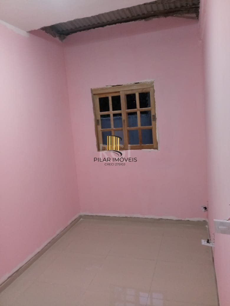 Casa com 2 quartos, 2 vagas de garagem, no bairro Aberta dos Morros, Porto Alegre/RS