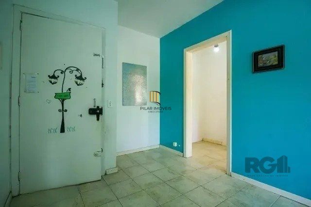 ÓTIMO APARTAMENTO COM UM DORMITÓRIO, BAIRRO MORRO SANTANA