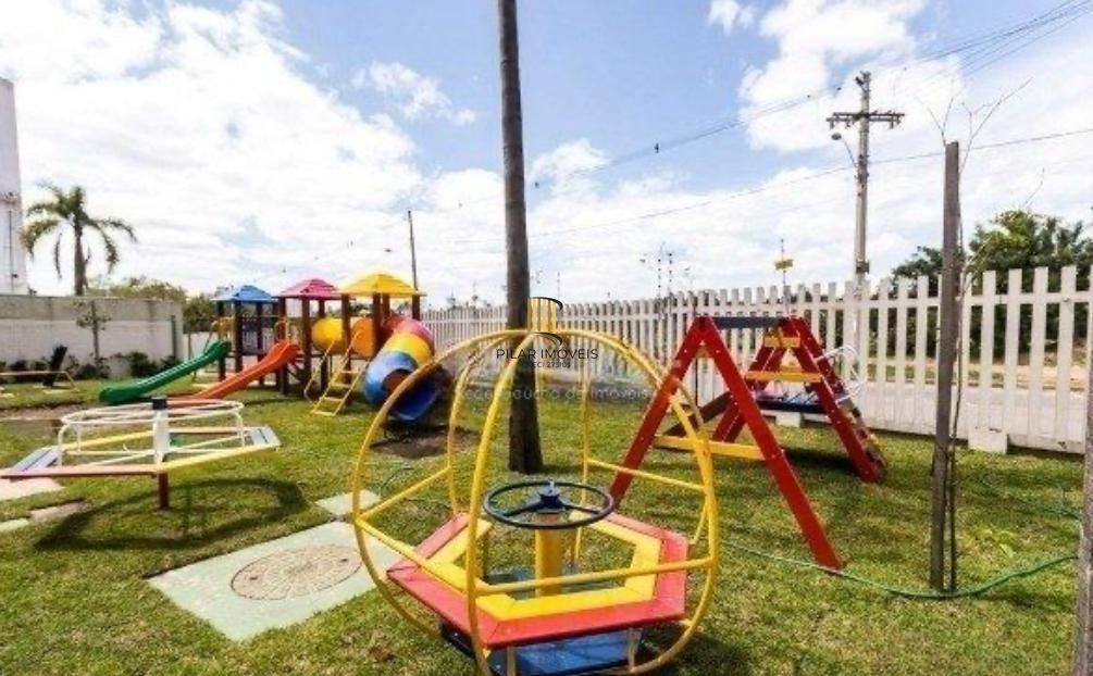 Apartamento 2 dormitórios com vaga no bairro Cavalhada.