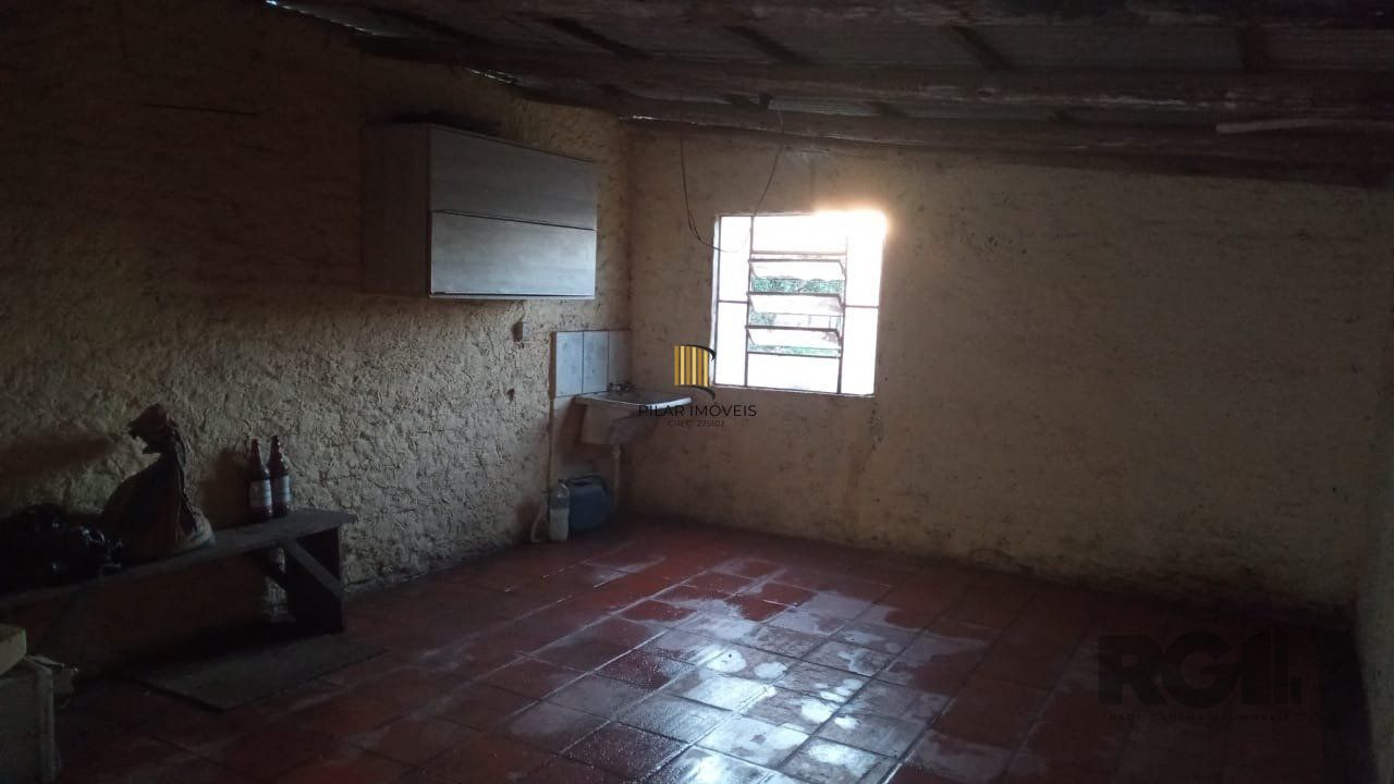 Casa à venda 2 dormitórios 3 vagas no Bairro Lami Porto Alegre RS