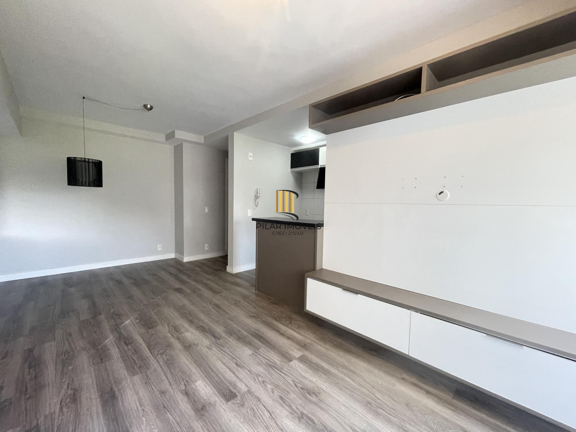 Impecável apartamento semimobiliado, 2 dormitórios, 2 banheiros e 1 vaga coberta