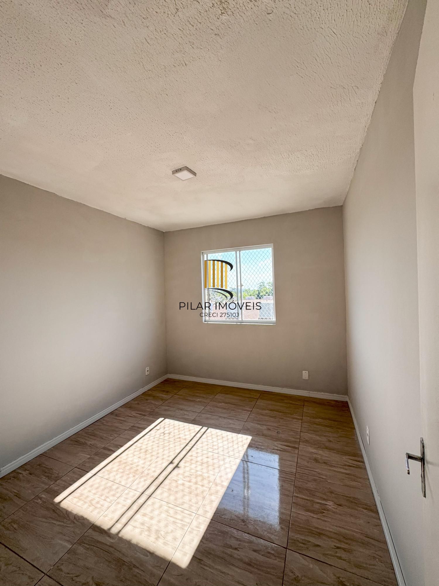 Apartamento 2 dormitórios no bairro Restinga