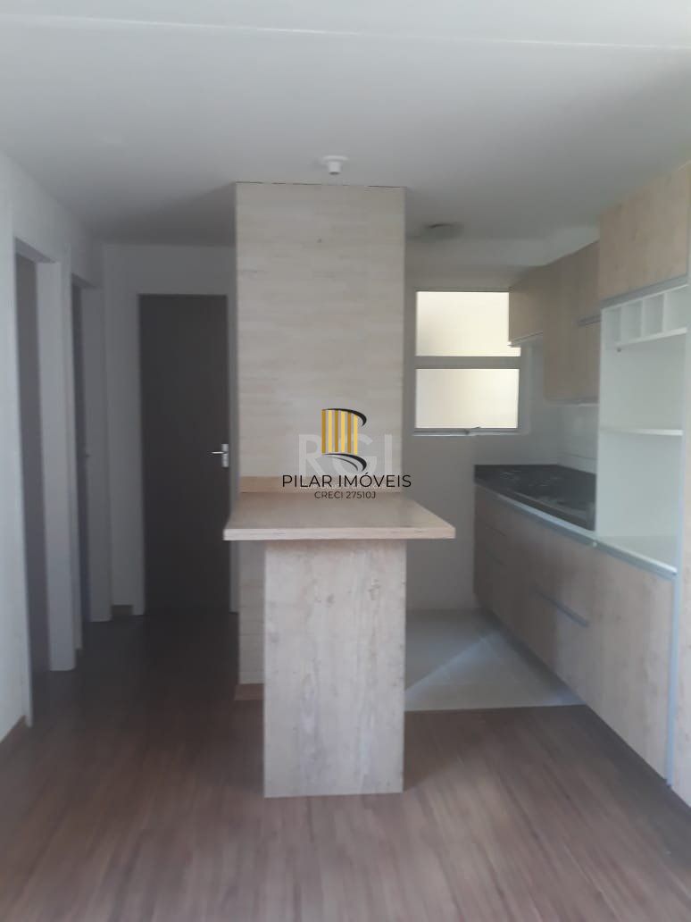 Belo Apartamento de 02 Dorm. com Piso Laminado, e móveis planejados !!!!
