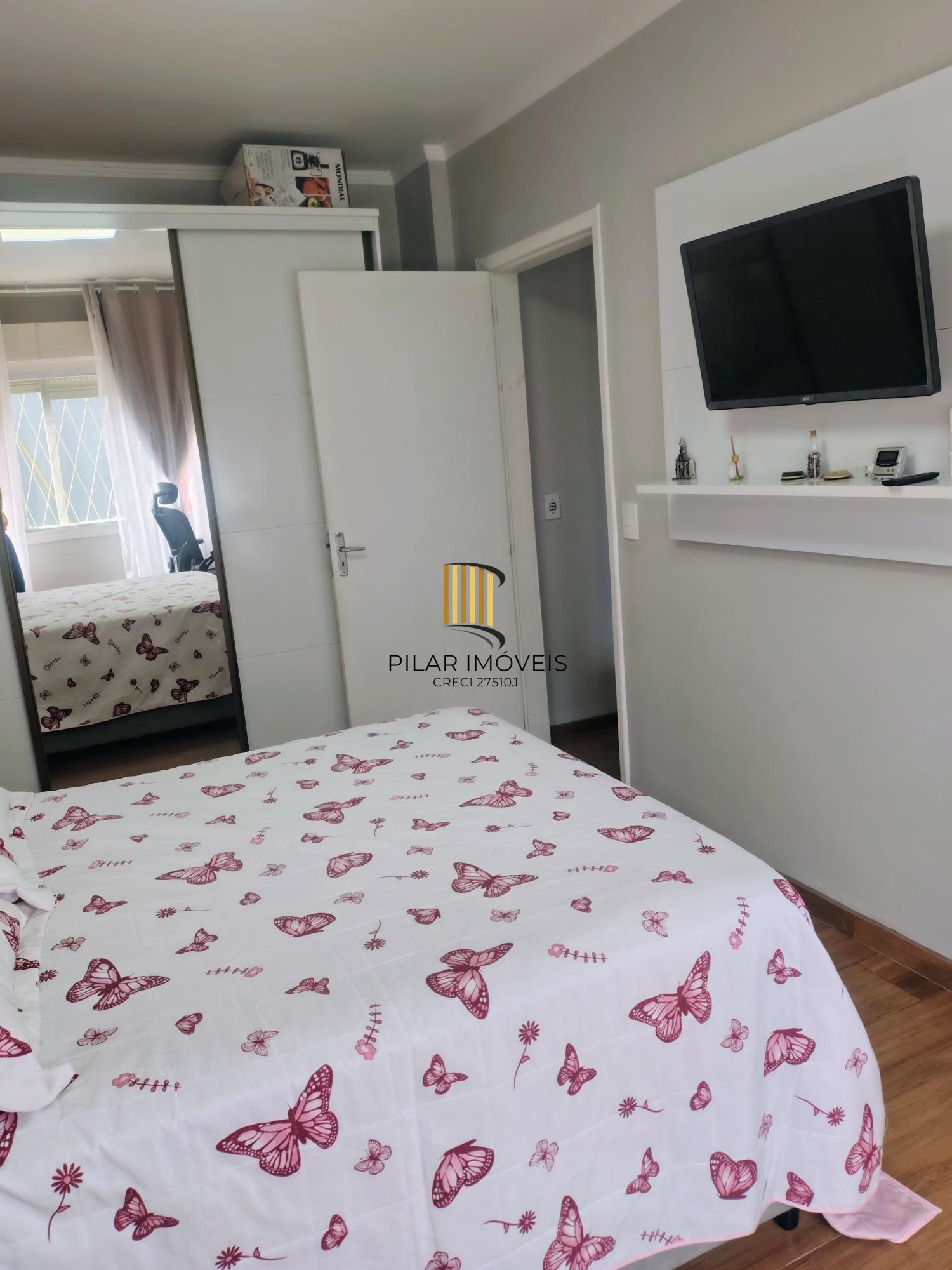 Apartamento térreo com 62m², 2 quartos, vaga coberta, Cavalhada, Porto Alegre/RS