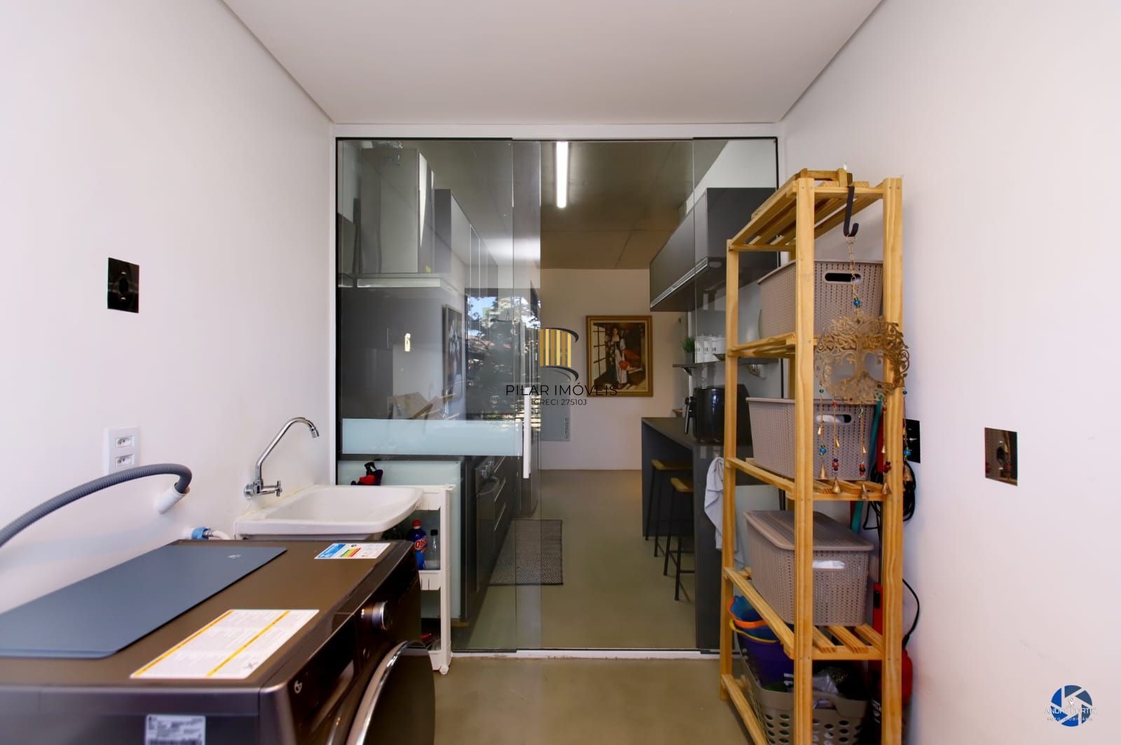 Apartamento de 02 quartos, , 01 vaga, 01 suítes, Área de serviço em Porto Alegre/RS