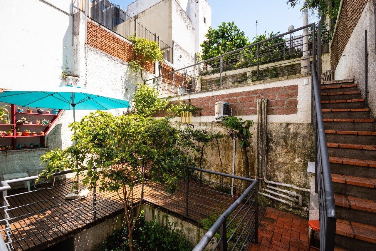 Casa 3 Dormitório(s) Bairro Centro Histórico