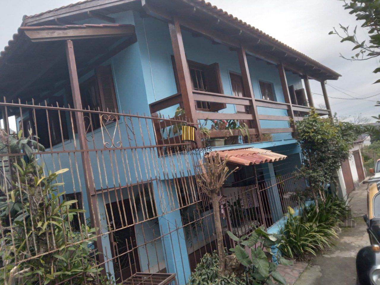 Casa com 3 quartos, vaga de garagem, churrasqueira, no bairro Partenon, Porto Alegre/RS