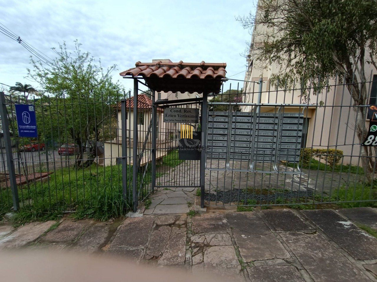 Apartamento para Venda - 33.3m², 1 dormitório, 1 vaga - Santo Antonio, Porto Alegre