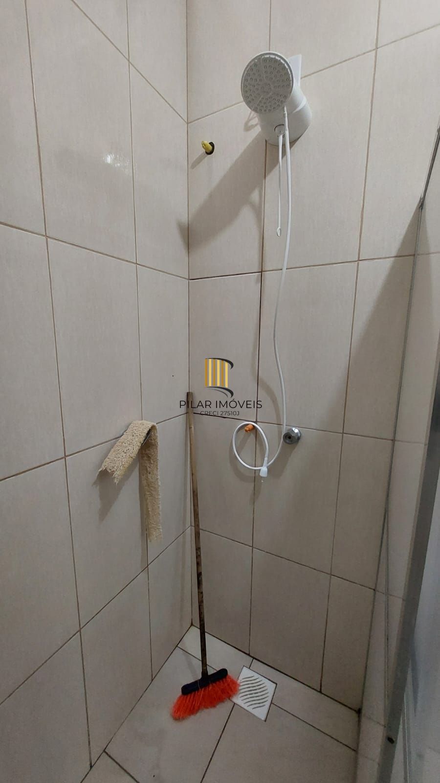 CASA NO LAGOS DE NOVA IPANEMA - 2 QUARTOS E ATELIER NO PISO SUPERIOR