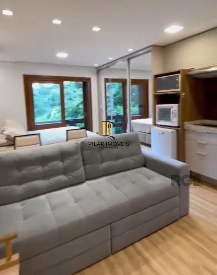 LOFT EM GRAMADO - EM FRENTE AO LAGO NEGRO