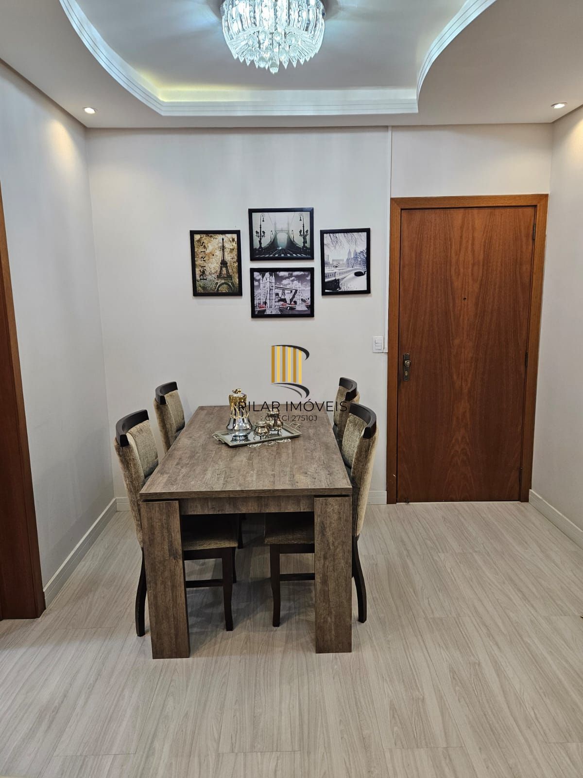 Apartamento com 02 quartos e 01 vaga no Centro Histórico de Porto Alegre