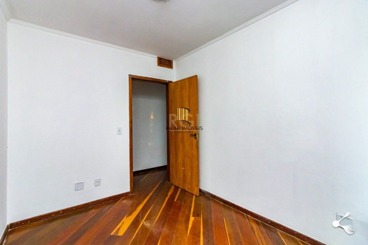 EXCELENTE APARTAMENTO DE 3 DORMITÓRIOS E 2 VAGAS DE GARAGEM