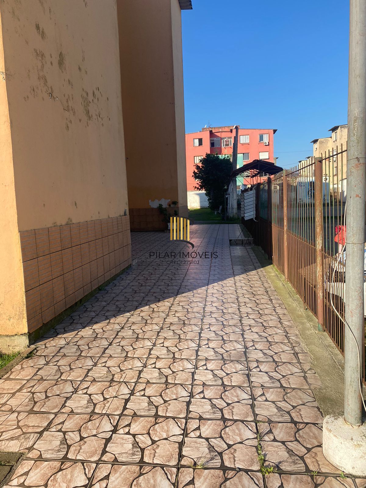 Apartamento com 02 quarto e 01 vaga, no Bairro Santa Rosa de Lima em POA