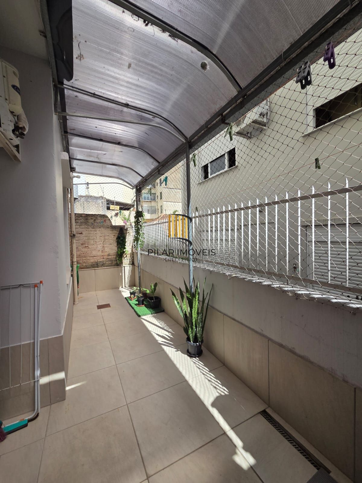 Apartamento com 02 Quartos e 01 Banheiro no Bairro Petrópolis em Porto Alegre