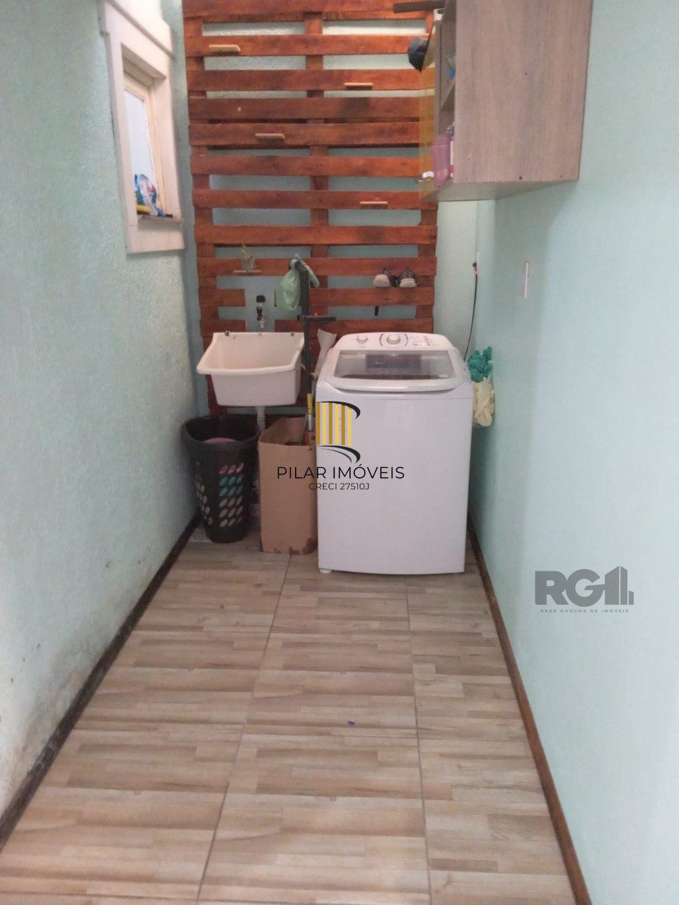 Casa com 2 quartos, 2 vagas de garagem, no bairro Fortuna, Sapucaia do Sul/RS