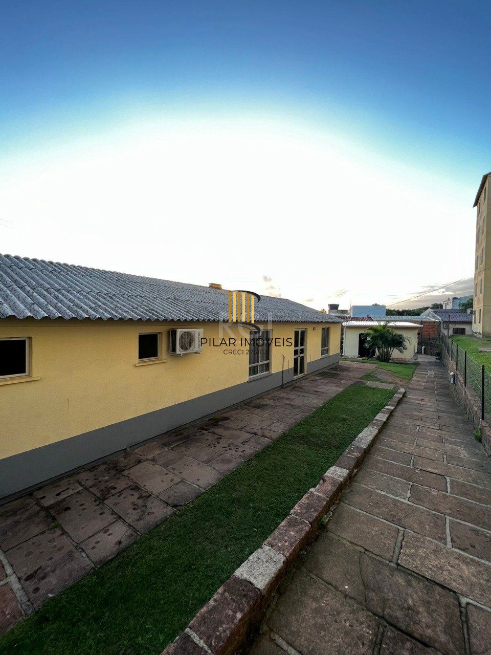 Apartamento para Venda - 38.24m², 2 dormitórios, 1 vaga - Vila Nova, Porto Alegre