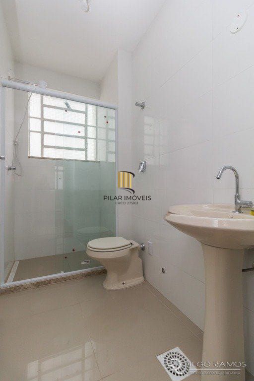 Apartamento de 02 quartos, sendo 01 com Ar condicionado, no bairro  Centro Histórico em Porto Alegre/RS.