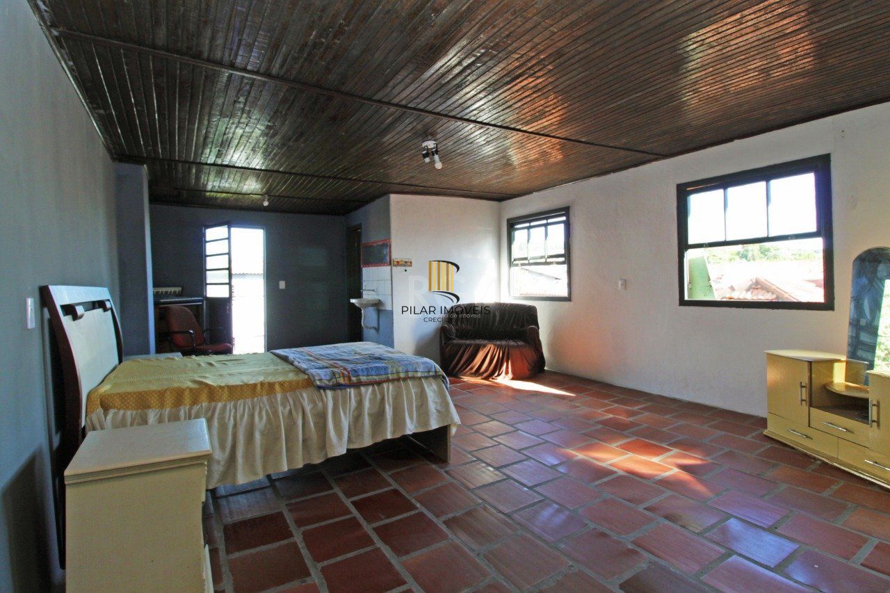 Casa 5 Dormitório(s) Bairro Camaquã