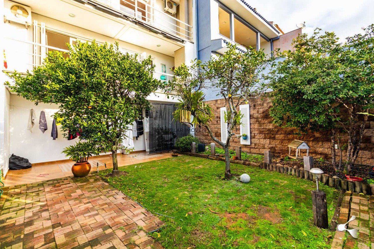 Casa de Condomínio 3 dormitórios no bairro Vila Nova