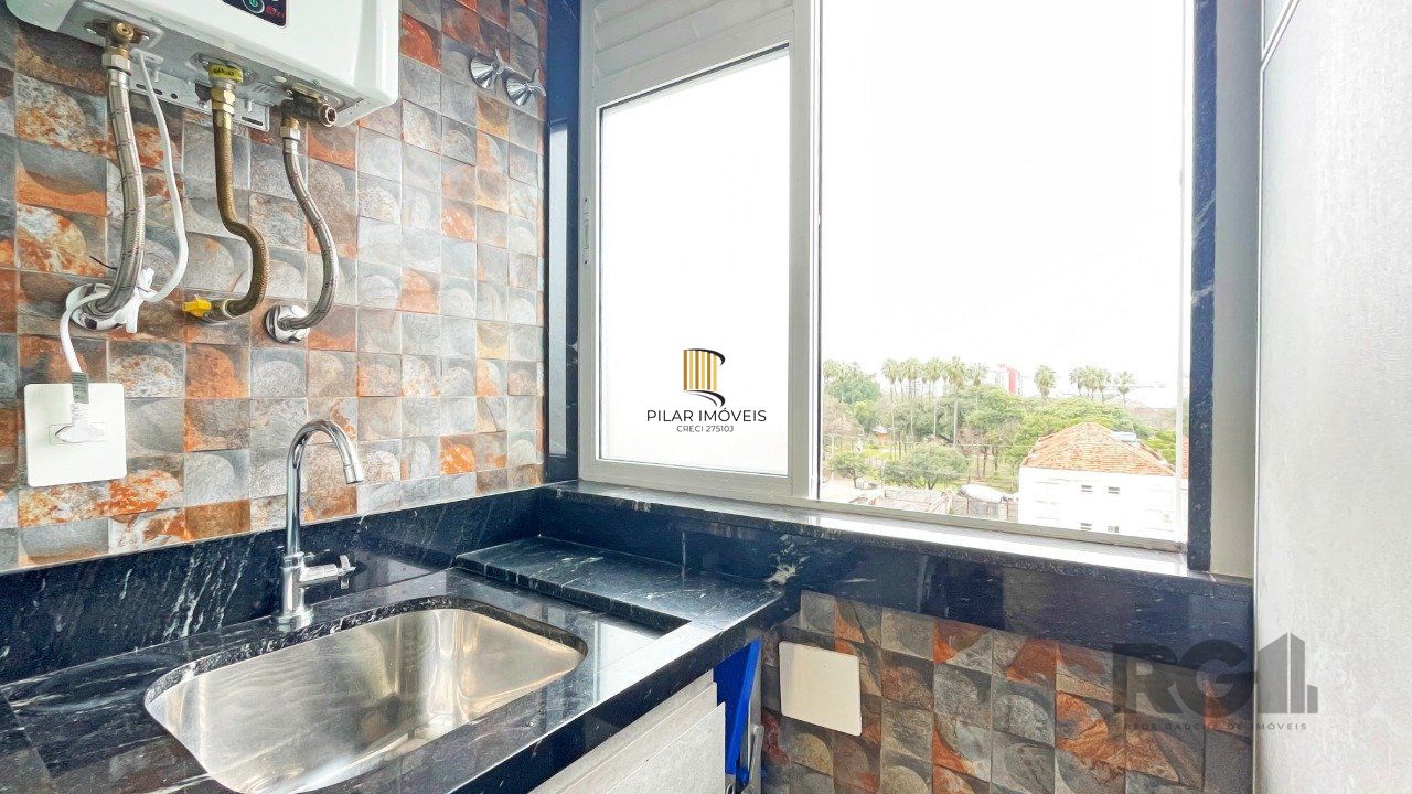 Apartamento dois dormitórios com duas vagas de garagem na Cidade Baixa