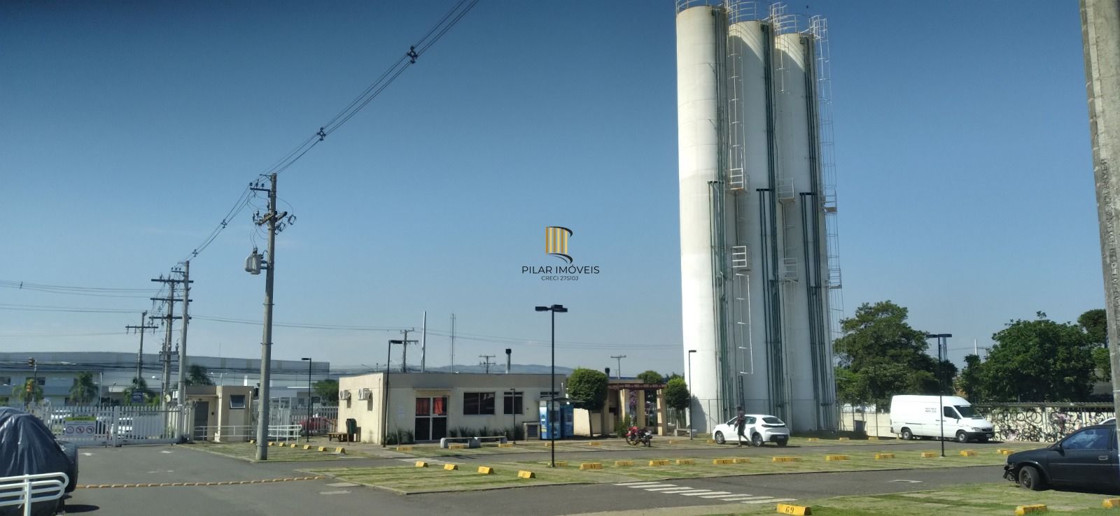 Apartamento com 02 quartos e 01 vaga no Bairro Sarandi