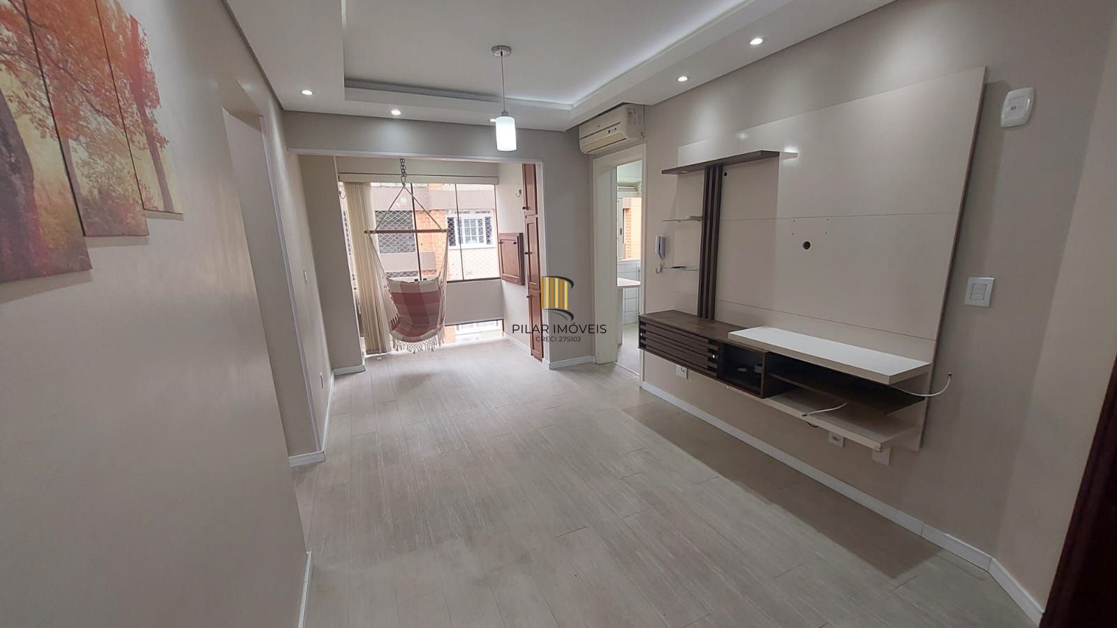 2 QUARTOS  - SACADA COM CHURRASQUEIRA - ELEVADOR - CAVALHADA - PORTO ALEGRE - RS