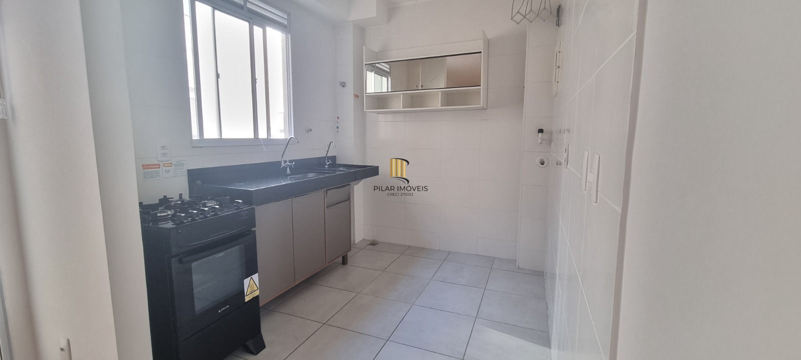 Apartamento 2 dormitórios, 1 vaga, semimobiliado - Cavalhada Porto Alegre RS