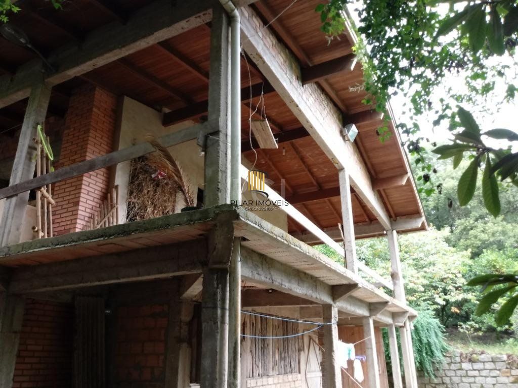 Sítio para Venda - 300m², 3 dormitórios, sendo 1 suites, 4 vagas - Krahe, Viamão