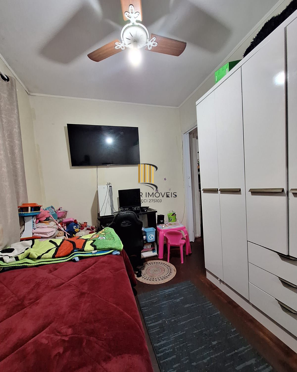 Apartamento com 02 quarto e 01 vaga, no Bairro Santa Rosa de Lima em POA