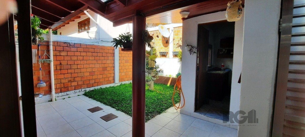 Casa Condominio para Venda - 129.58m², 3 dormitórios, sendo 1 suites, 3 vagas - Cavalhada